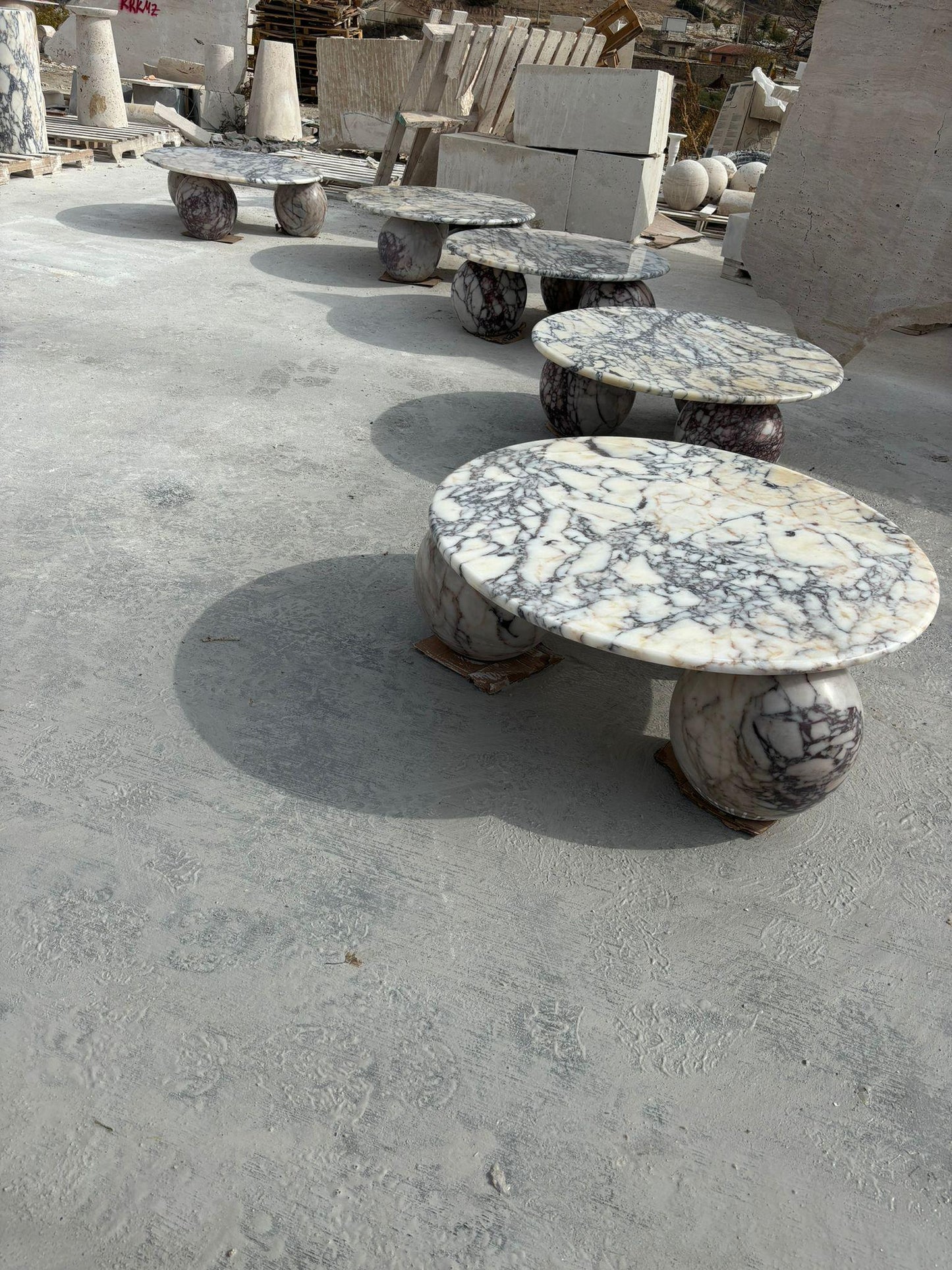 Italian Calacatta Viola Marble Coffee Table: Hand Carved Round Legs