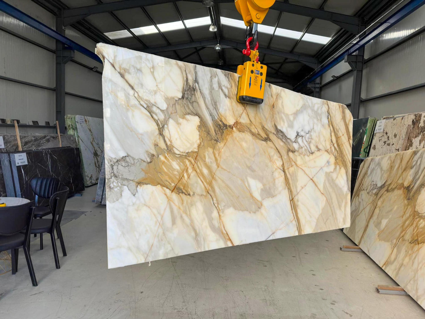 Custom Onyx Marble Dining Table: Translucent Natural Stone