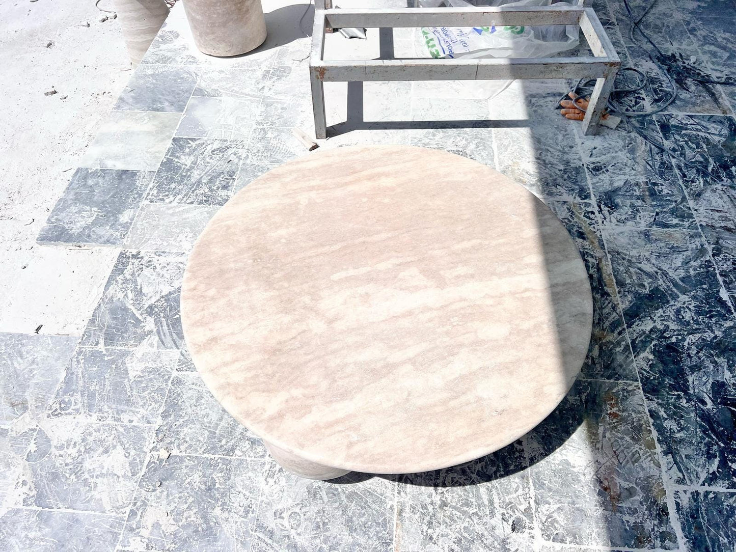 Beige Travertine Round Coffee Table – Natural Stone Living Room Decor