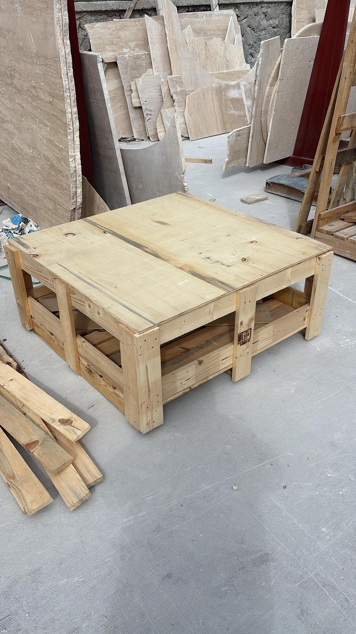 Round Travertine Coffee Table Top – Custom Natural Stone Dining Table