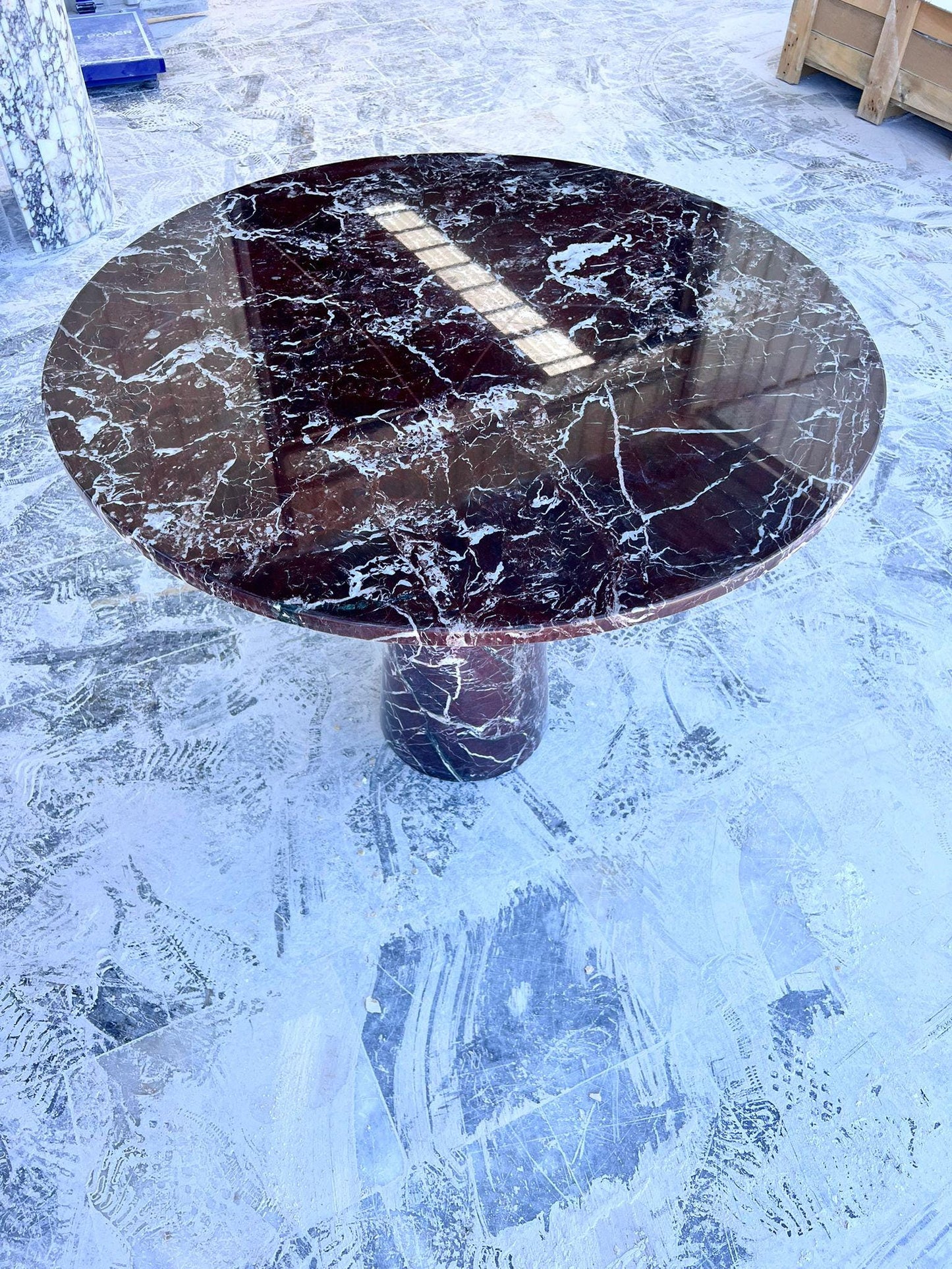 Handmade Rosso Levanto Marble Dining Table – Round Conical Base