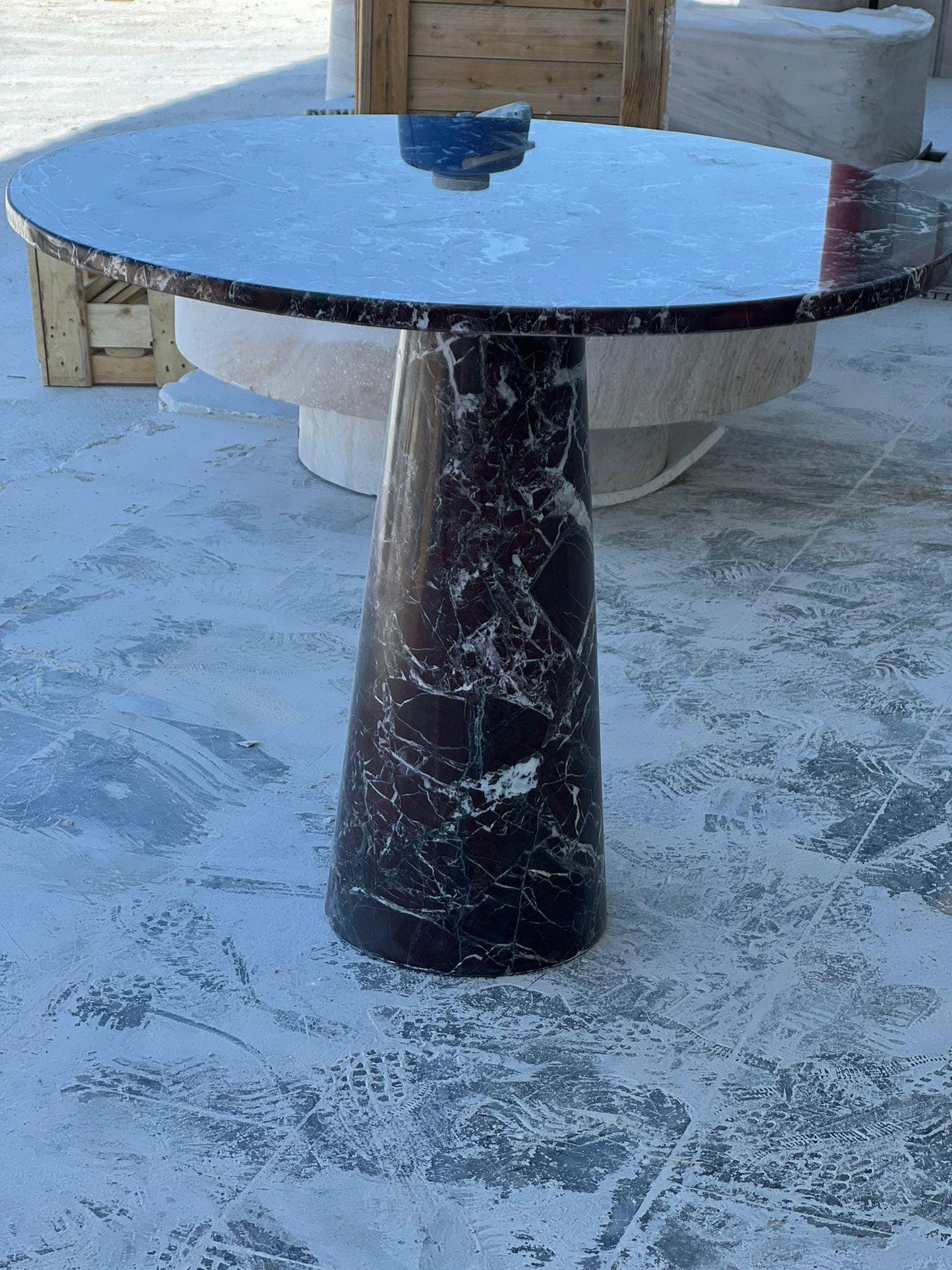 Handmade Rosso Levanto Marble Dining Table – Round Conical Base