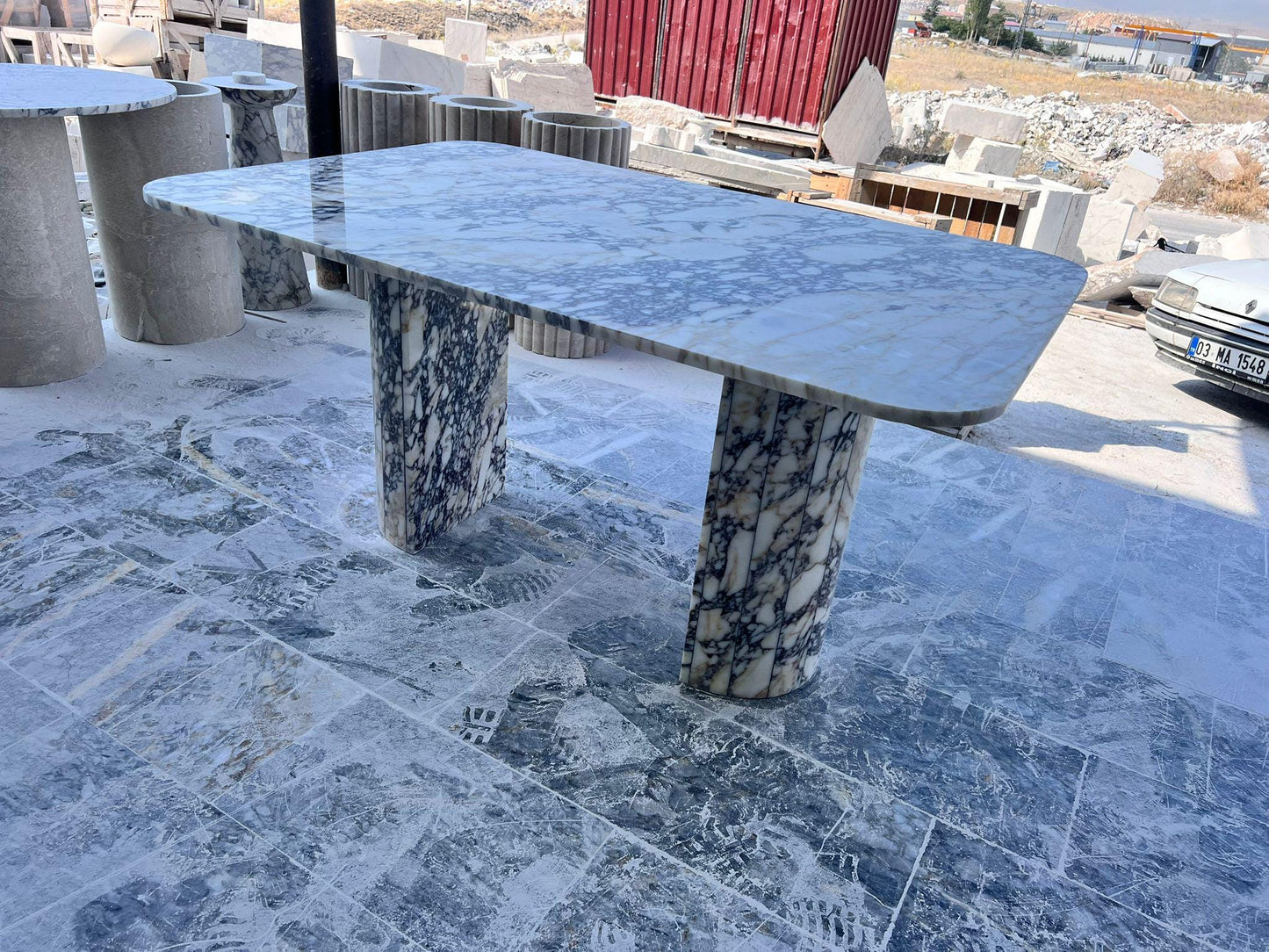 Handmade Calacatta Viola Marble Dining Table – Purple Veined Stone