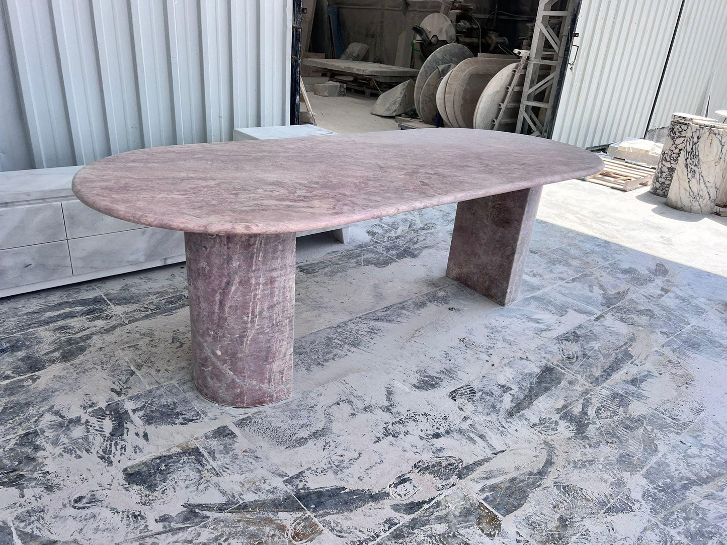 Handmade Pink Travertine Oval Dining Table – Honed Stone, Modern Minimalist